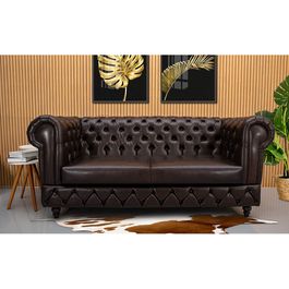 Sofá Chesterfield Plus 2,10m com Capitonê Courino Café